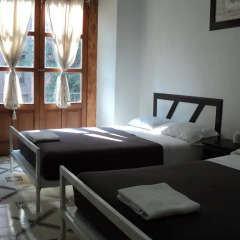 Отель Hostal Centro Historico Oasis 2* Стандартный номер фото 2