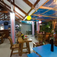 Отель Panpen Bungalow Phuket гостиничный бар