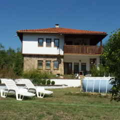 Отель The Bakardjievi's House Боженци бассейн фото 2