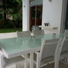 Отель White House @ Marina Phuket бассейн