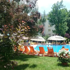 Отель Yassen VIP Apartaments