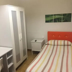Отель Hostal Murcia Стандартный номер с различными типами кроватей (общая ванная комната) фото 10