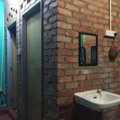 Atine Semporna Backpackers Hostel II ванная фото 2