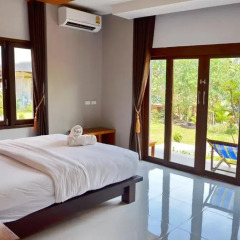 Отель Lanta Intanin Resort 3* Номер Делюкс фото 24