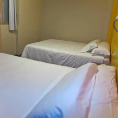 Отель Hostal Paris Стандартный номер фото 3