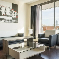 Отель ILUNION Barcelona 4* Улучшенный номер с различными типами кроватей фото 3