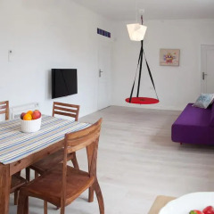 Апартаменты Apartments Central Chic and Cozy Студия с различными типами кроватей фото 11
