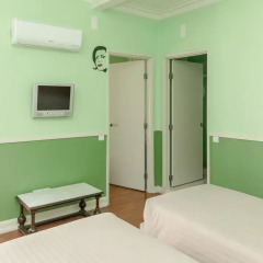 Hotel Leiria Classic - Hostel Стандартный семейный номер разные типы кроватей фото 6