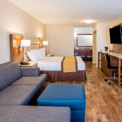 Отель Travelodge Culver City 2* Стандартный номер с различными типами кроватей фото 3