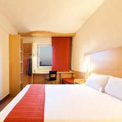 Zhongshan The Center Hotel 3* Стандартный номер с двуспальной кроватью фото 5