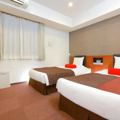 Hotel MyStays Asakusa-bashi 2* Улучшенный номер с 2 отдельными кроватями фото 6