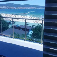 Family Hotel Gallery 3* Улучшенные апартаменты с различными типами кроватей фото 25