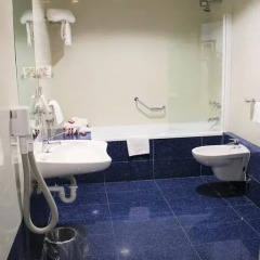Hotel Excelsior Bari 4* Стандартный номер фото 4