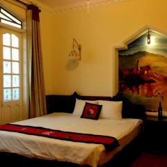 Hue Home Hotel 3* Номер Делюкс с различными типами кроватей фото 5