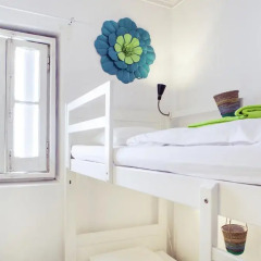 Lisbon Chillout Hostel Кровать в общем номере фото 28