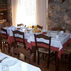 Отель La Casa De Los Gatos Канталохас питание