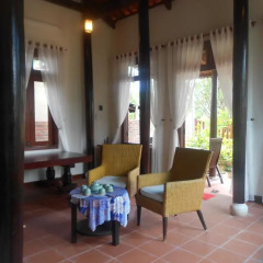 Отель Wooden House II Holiday Rental Хойан питание