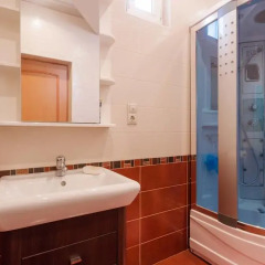 Hostel Like Sochi Кровать в общем номере с двухъярусной кроватью