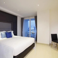 Centra by Centara Avenue Hotel Pattaya 4* Улучшенный номер с различными типами кроватей