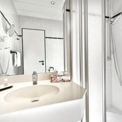Hotel Landhaus Dierkow 3* Стандартный номер с двуспальной кроватью
