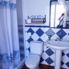 Отель Hostal San Juan Испания, Салобрена - отзывы, цены и фото номеров - забронировать отель Hostal San Juan онлайн ванная