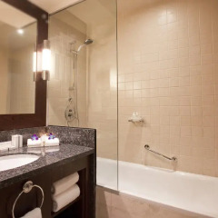 JA Ocean View Hotel 5* Улучшенный номер с различными типами кроватей фото 7