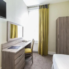 Phoenix Hotel 3* Стандартный номер с различными типами кроватей фото 3