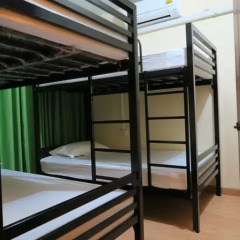 Red Lips Hostel Кровать в мужском общем номере фото 5