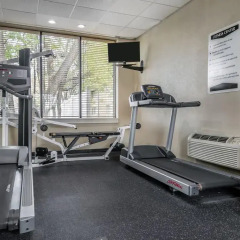 Отель Quality Inn & Suites Mall Of America - Msp Airport Блумингтон фитнесс-зал