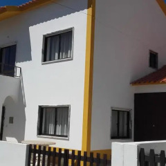 Отель Sun House - Baleal парковка