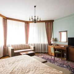 Президент-Отель 4* Номер Делюкс с двуспальной кроватью фото 11