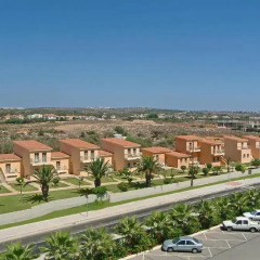 Nissiana Hotel & Bungalows парковка