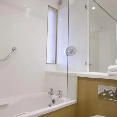 Louis Fitzgerald Hotel 4* Стандартный номер с двуспальной кроватью фото 9