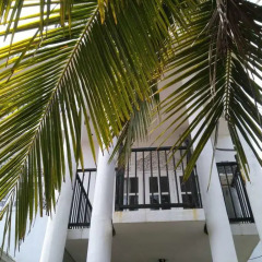 Отель M Home Guest House балкон