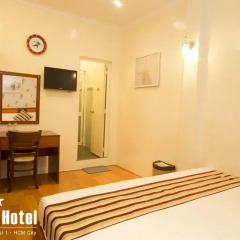 Saigon Crystal Hotel 2* Улучшенный номер с различными типами кроватей фото 4