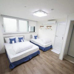 Отель K-GUESTHOUSE Dongdaemun 4 2* Стандартный номер с различными типами кроватей фото 5