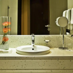 SANA Lisboa Hotel 4* Стандартный номер с двуспальной кроватью фото 2
