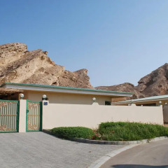 Отель Green Mubazzarah Chalets ОАЭ, Эль-Айн - отзывы, цены и фото номеров - забронировать отель Green Mubazzarah Chalets онлайн парковка