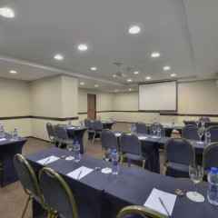 Hotel Deville Business Curitiba