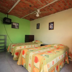 Отель Hostal Pension Mina Гвадалахара комната для гостей фото 2