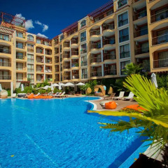 Отель Bulgarienhus Harmony Suites Apartments Болгария, Солнечный берег - отзывы, цены и фото номеров - забронировать отель Bulgarienhus Harmony Suites Apartments онлайн бассейн фото 2