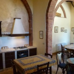 Отель Agriturismo I Poggi Gialli Синалунга питание