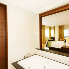 Отель The Heritage Pattaya Beach Resort 4* Полулюкс с различными типами кроватей фото 2