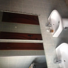 Гостиница Hostel Alkatraz в Пскове - забронировать гостиницу Hostel Alkatraz, цены и фото номеров Псков ванная