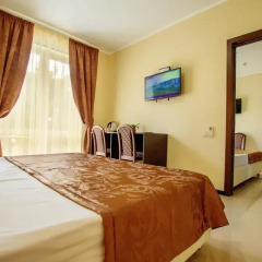 Гостиница Guest House Golden Kids Номер Делюкс с различными типами кроватей фото 8