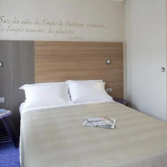 Hotel de Sevigne 3* Стандартный номер с разными типами кроватей фото 2