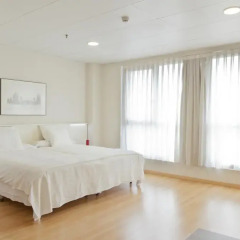 Отель Vertice Roomspace Madrid 3* Улучшенный номер с 2 отдельными кроватями фото 4