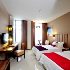 Grand Howard Hotel 4* Улучшенный номер с различными типами кроватей