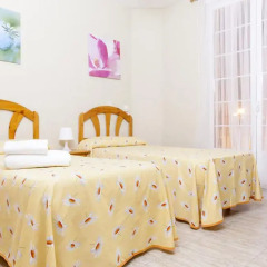 Отель Hostal Salamanca Стандартный номер с двуспальной кроватью (общая ванная комната) фото 4