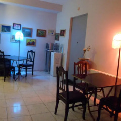 Отель Mia Guest House Tbilisi Апартаменты с двуспальной кроватью